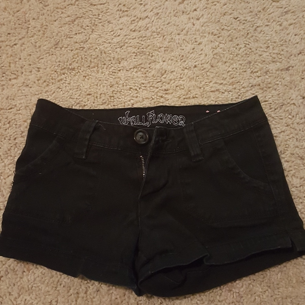 Cute black shorts